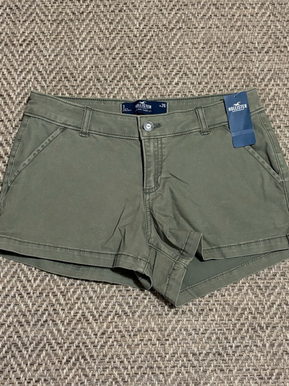 Hollister Women’s Low Rise 3” Chino Shorts Sz 3/26 Green NWT